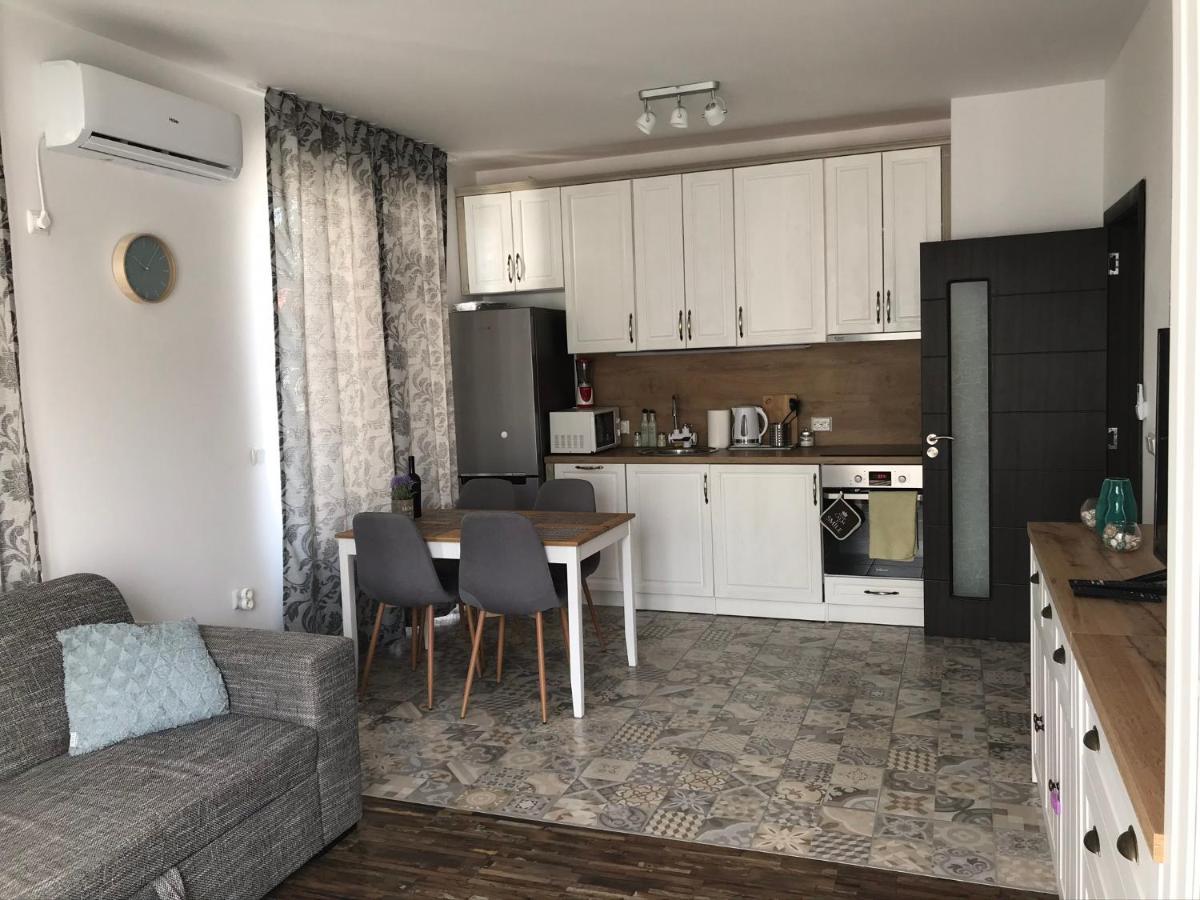 Sunny Shore Burgas Apartment Bagian luar foto